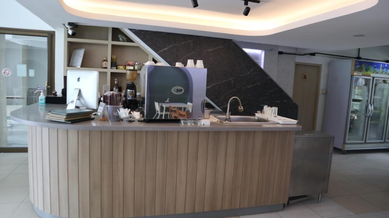 Patong Triple P Hotel Luaran gambar
