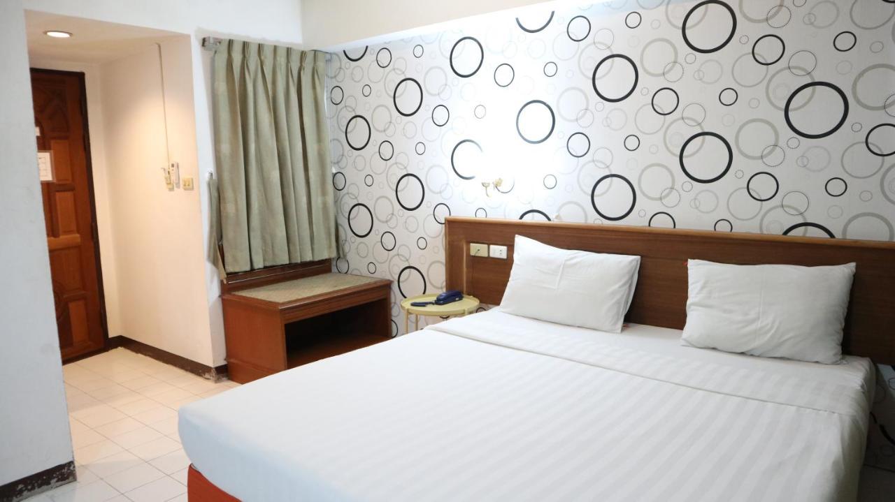 Patong Triple P Hotel Luaran gambar