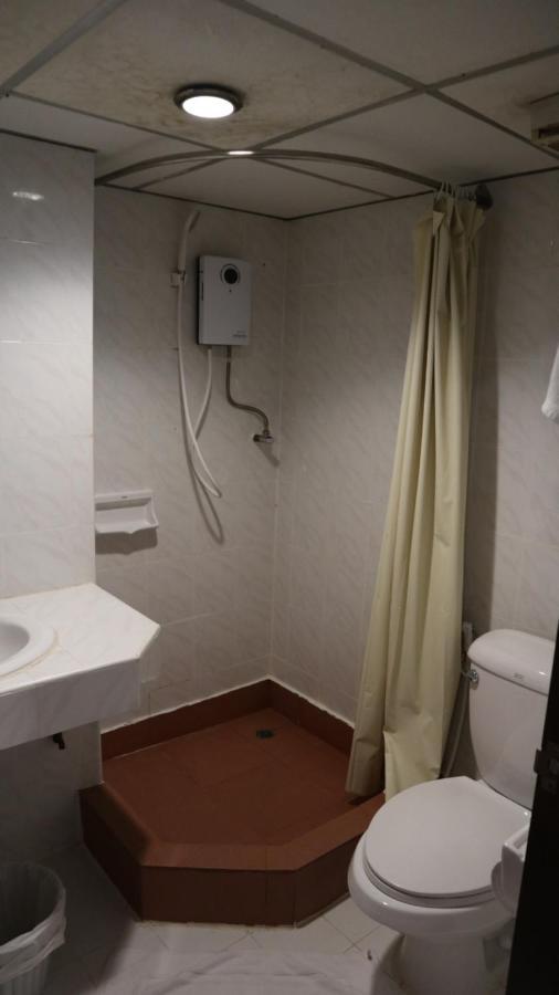Patong Triple P Hotel Luaran gambar
