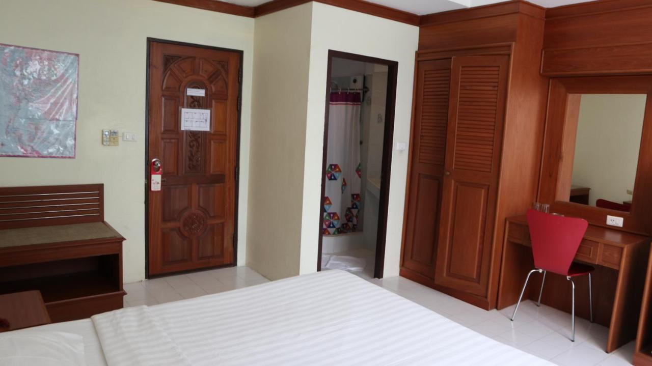 Patong Triple P Hotel Luaran gambar