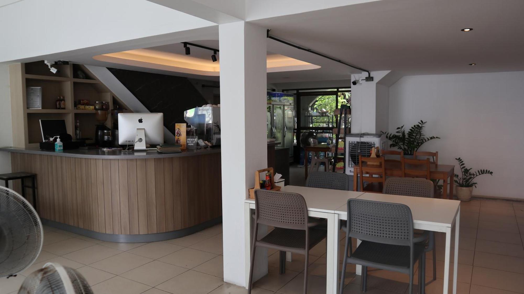 Patong Triple P Hotel Luaran gambar